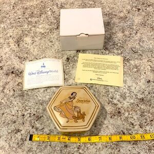 Disney Cast Member Holiday Celebration 2007 Snow White Seven Dwarfs Trinket Dish